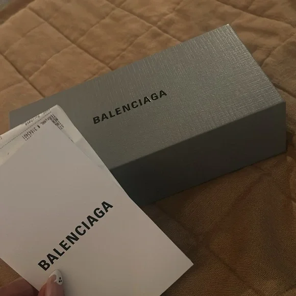 Balenciaga Sunglasses BB0243S - Picture 6 of 15